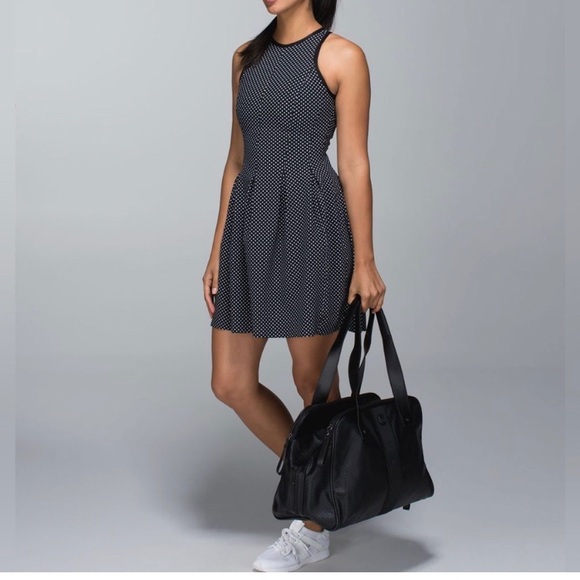 RARE Lululemon Here To There Dress - Biggy Dot size 6 - Picture 2 of 4